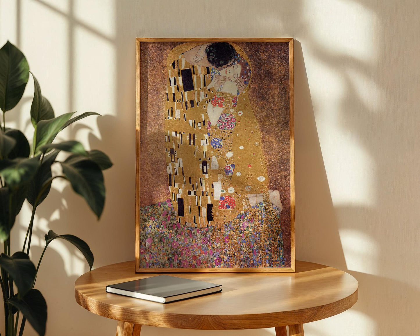The Kiss - Gustav Klimt - Art Print - Symbolist Painting - Golden Romance Art - Wall Decor - Famous Artwork - Vienna Secession Style